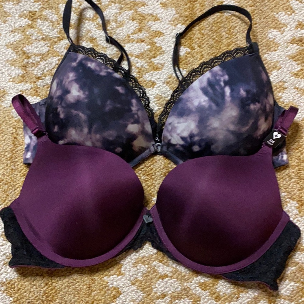 Black heart bras